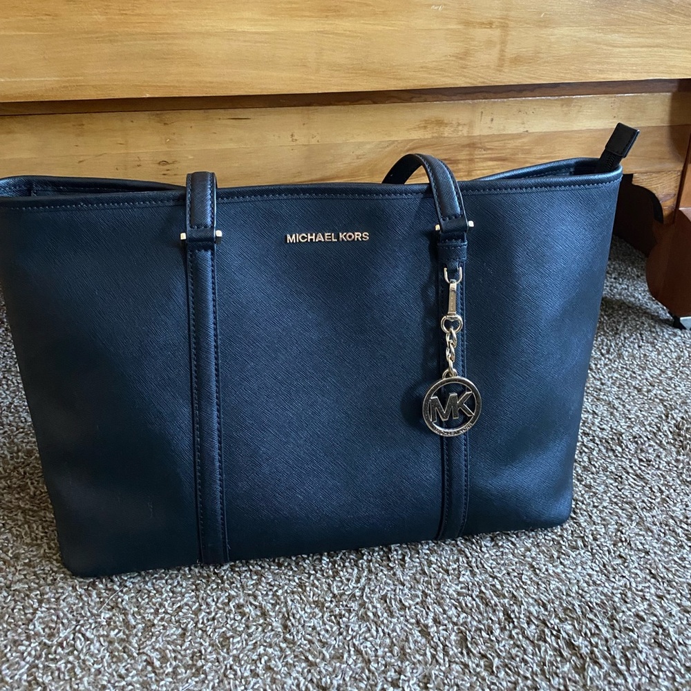 Michael Kors Large Sady Caryall Shoulder Bag